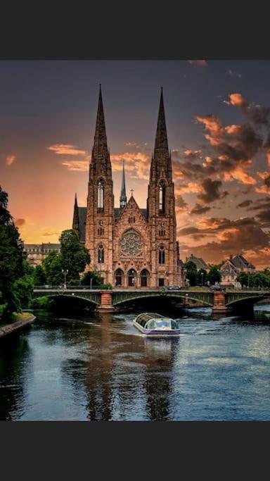Plein Centre Avec Vue Exceptionnelle Cathedrale